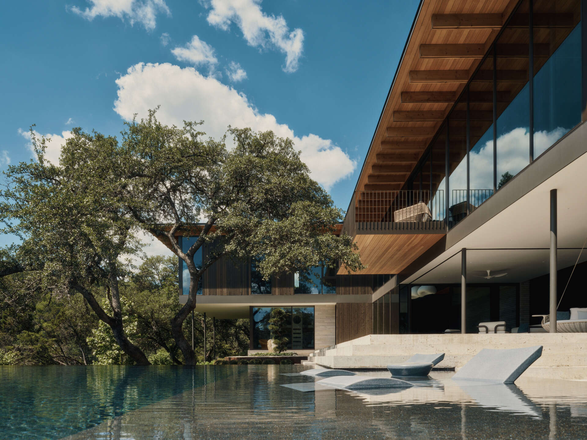 Discover Terrace Mountain Residence by A Parallel Architecture, a Texas Hill Country home built into a limestone bluff with panoramic Austin views.