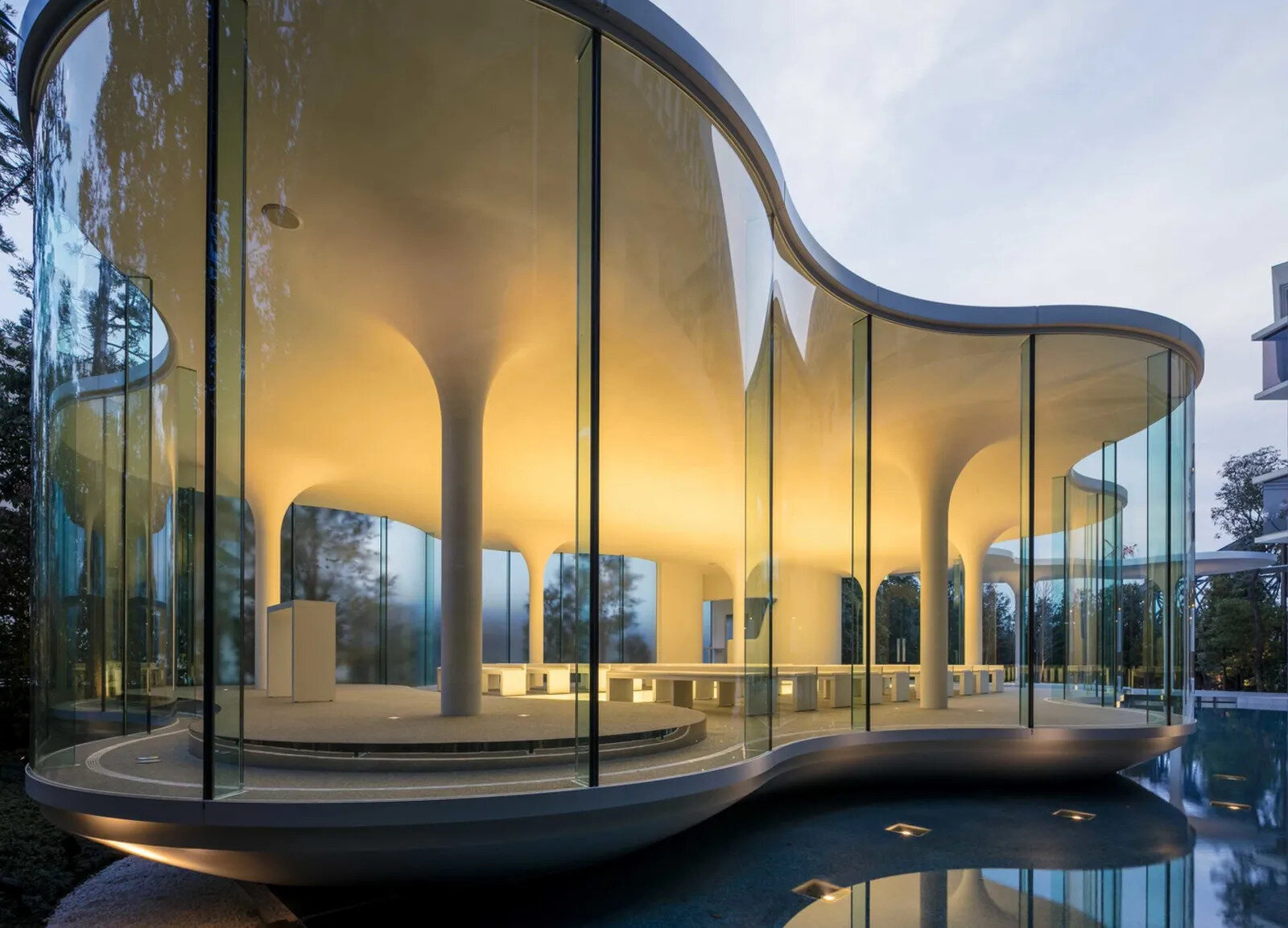 Cloud of Luster Wedding Chapel by Tetsuya Matsumoto