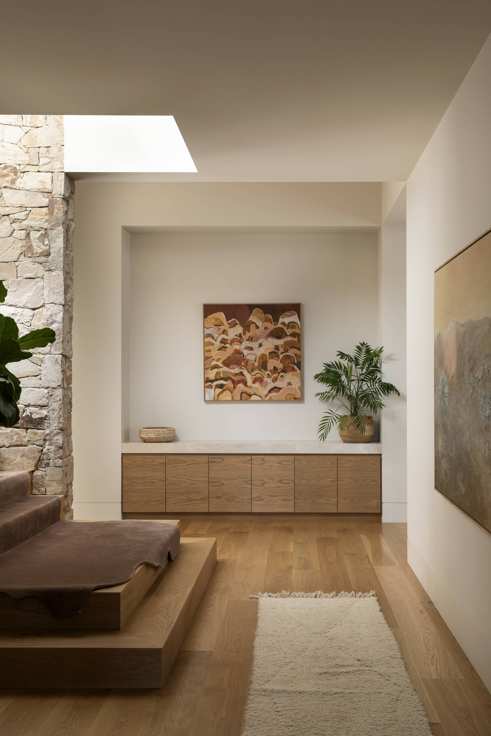Step inside Smoke Bush House and explore an entry experience shaped by natural materials, soft light and visual connections with the landscape surrounding the property.