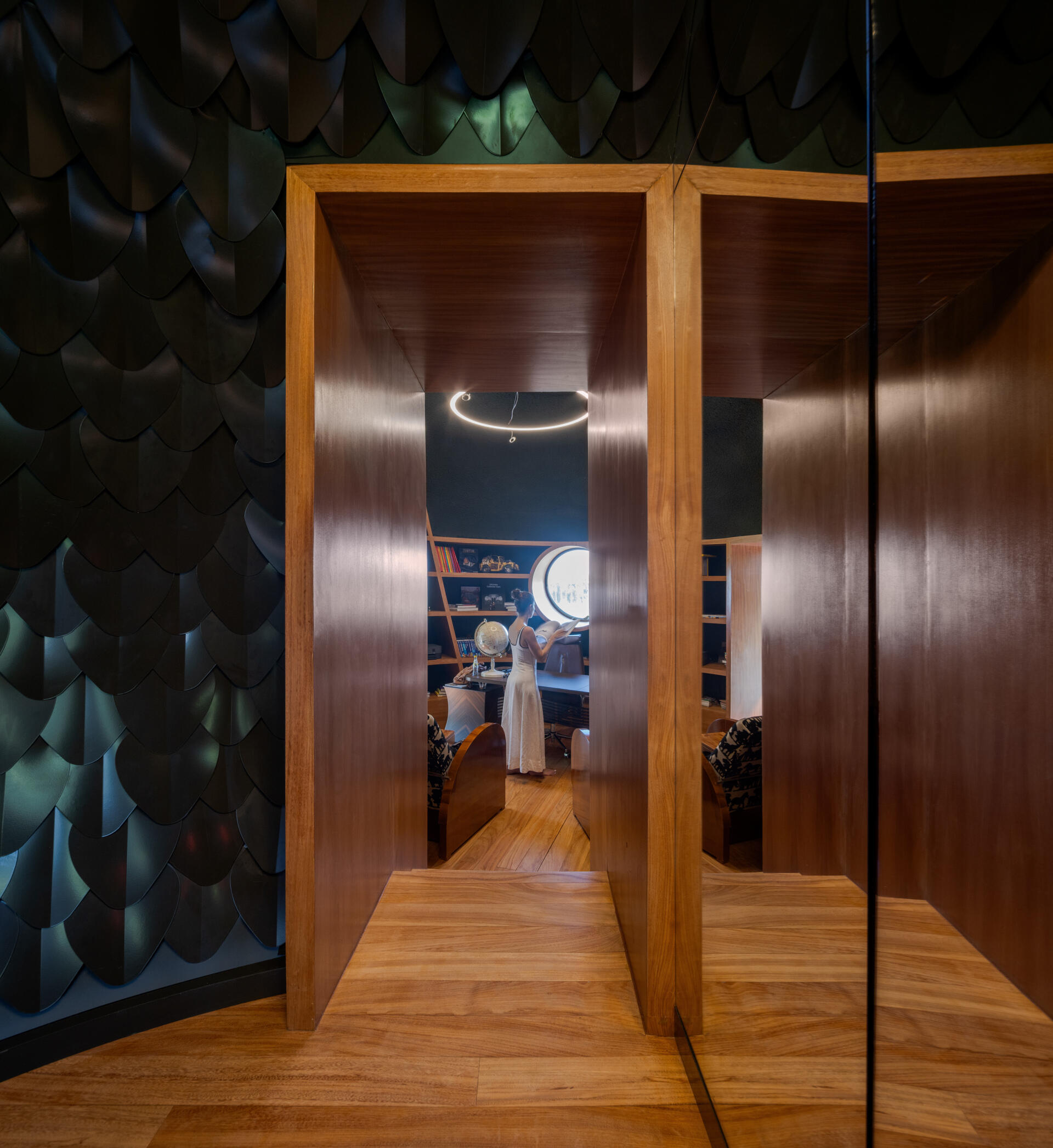 Step inside ÁTOMOS and discover how its three interconnected interiors create unique experiences shaped by light, space, and vineyard views.
