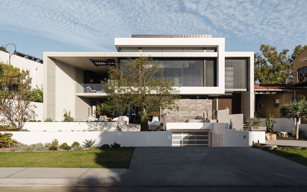 Inside Mezzanine House in Perth by Craig Steere Architects, a contemporary family home shaped by natural light, coastal inspiration, indoor-outdoor living and flexible spaces.