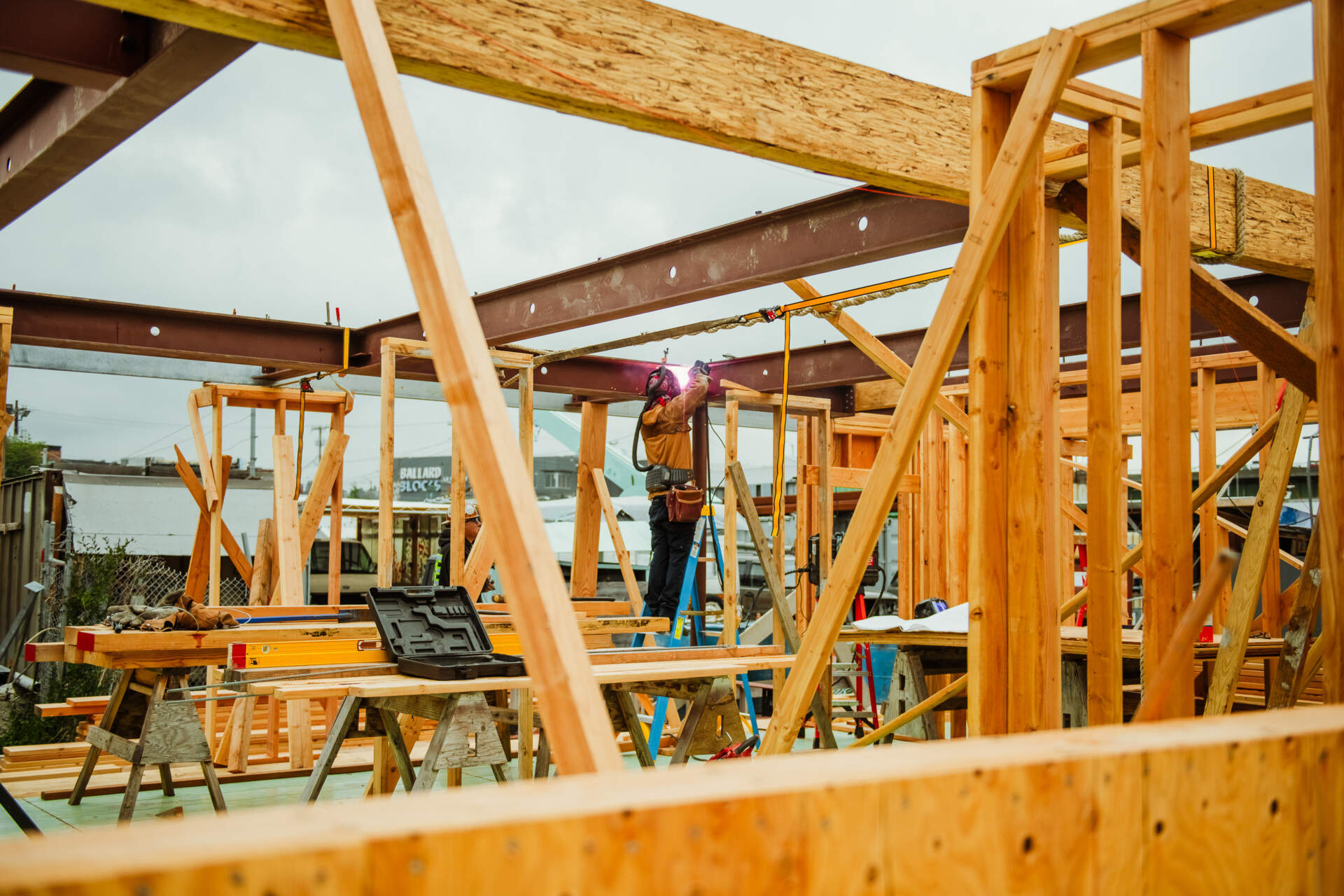 A behind-the-scenes look at the construction of Modern Beach House, a contemporary floating home on Seattle's Lake Union. Designed by Hoshide Wanzer Architects + Interiors and built by Dyna Builders at their Ballard docks, the two-story home was constructed on a new concrete float before being moved to its permanent waterfront location.