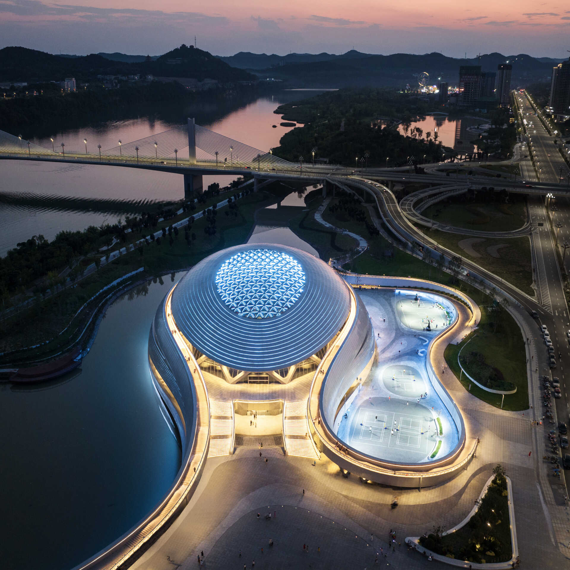 Nanbu Eye Gymnasium by Li Yang and Xu Haifeng